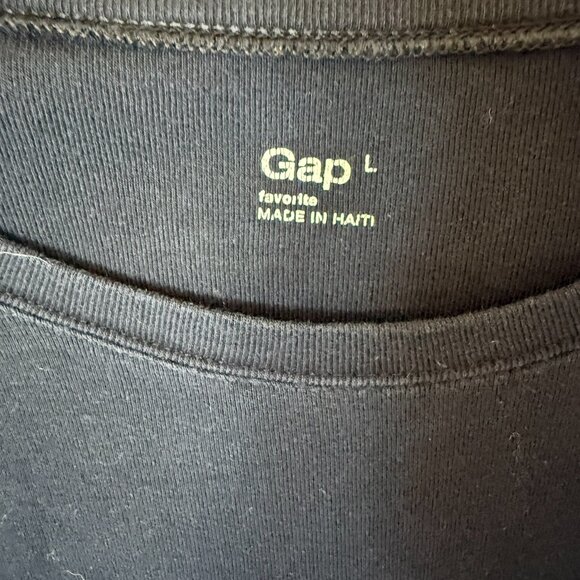 Gap - Picture 2 of 4